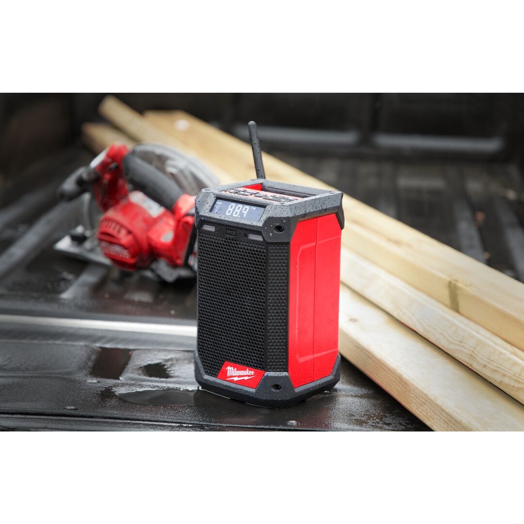 MILWAUKEE Netz-/Akku-Radio M12RCDAB+-0 Solo, im Karton