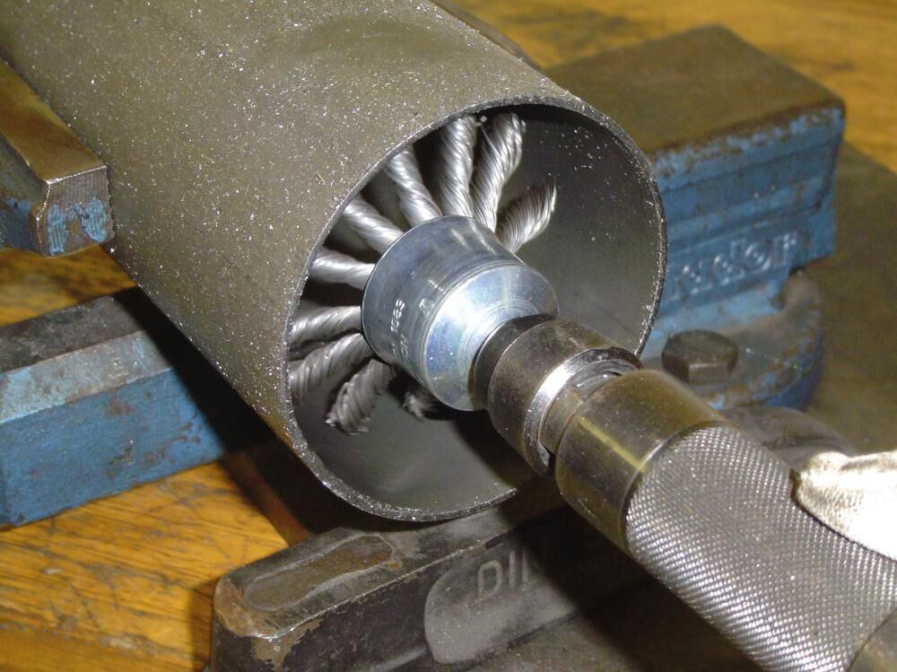 LESSMANN Pinselbürste Stahldraht gezopft 19x28/72x0,35mm LESSMANN Pinselbürste Stahldraht gezopft 19x28/72x0,35mm