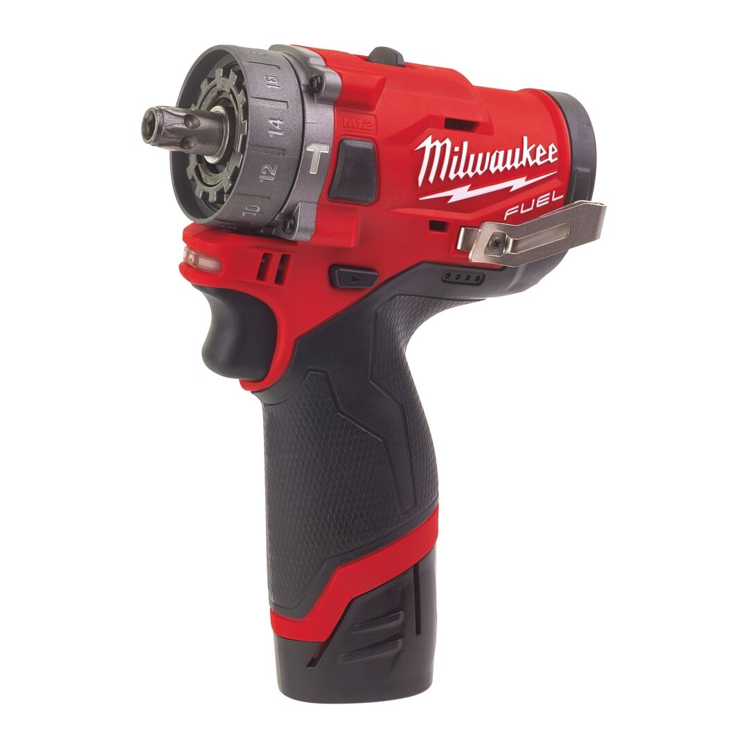 MILWAUKEE Akku-Schlagbohrschrauber FUEL M12FPDX-202X, 2x2Ah, Ladegerät, HD Box MILWAUKEE Akku-Schlagbohrschrauber FUEL M12FPDX-202X, 2x2Ah, Ladegerät, HD Box