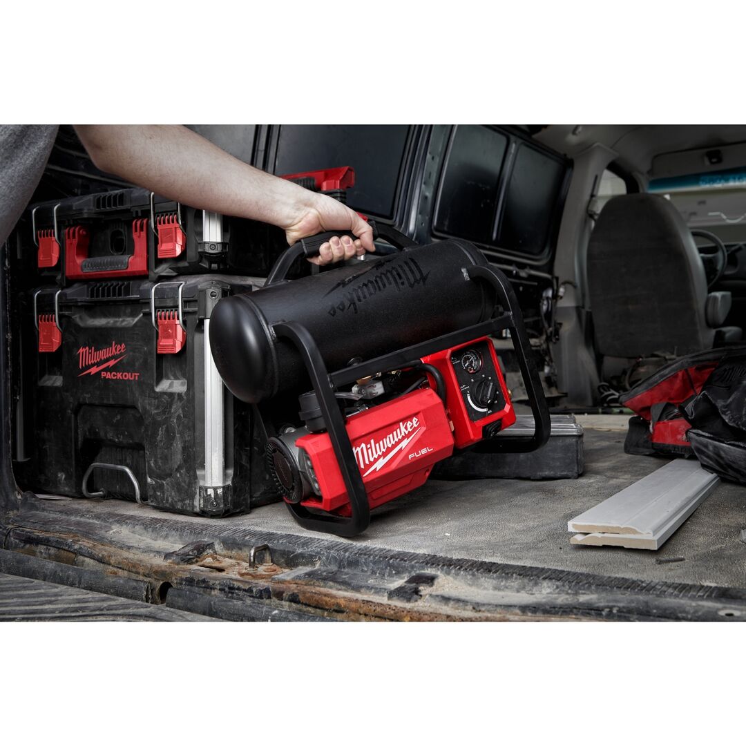 MILWAUKEE Akku-Kompressor Fuel M18FAC-0 Solo, im Karton MILWAUKEE Akku-Kompressor Fuel M18FAC-0 Solo, im Karton