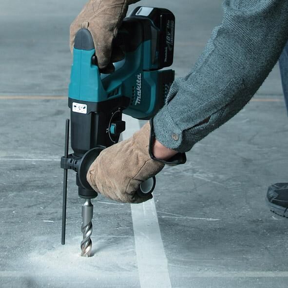 MAKITA Akku-Kombihammer SDS+ 18V DHR243Z solo im Karton MAKITA Akku-Kombihammer SDS+ 18V DHR243Z solo im Karton