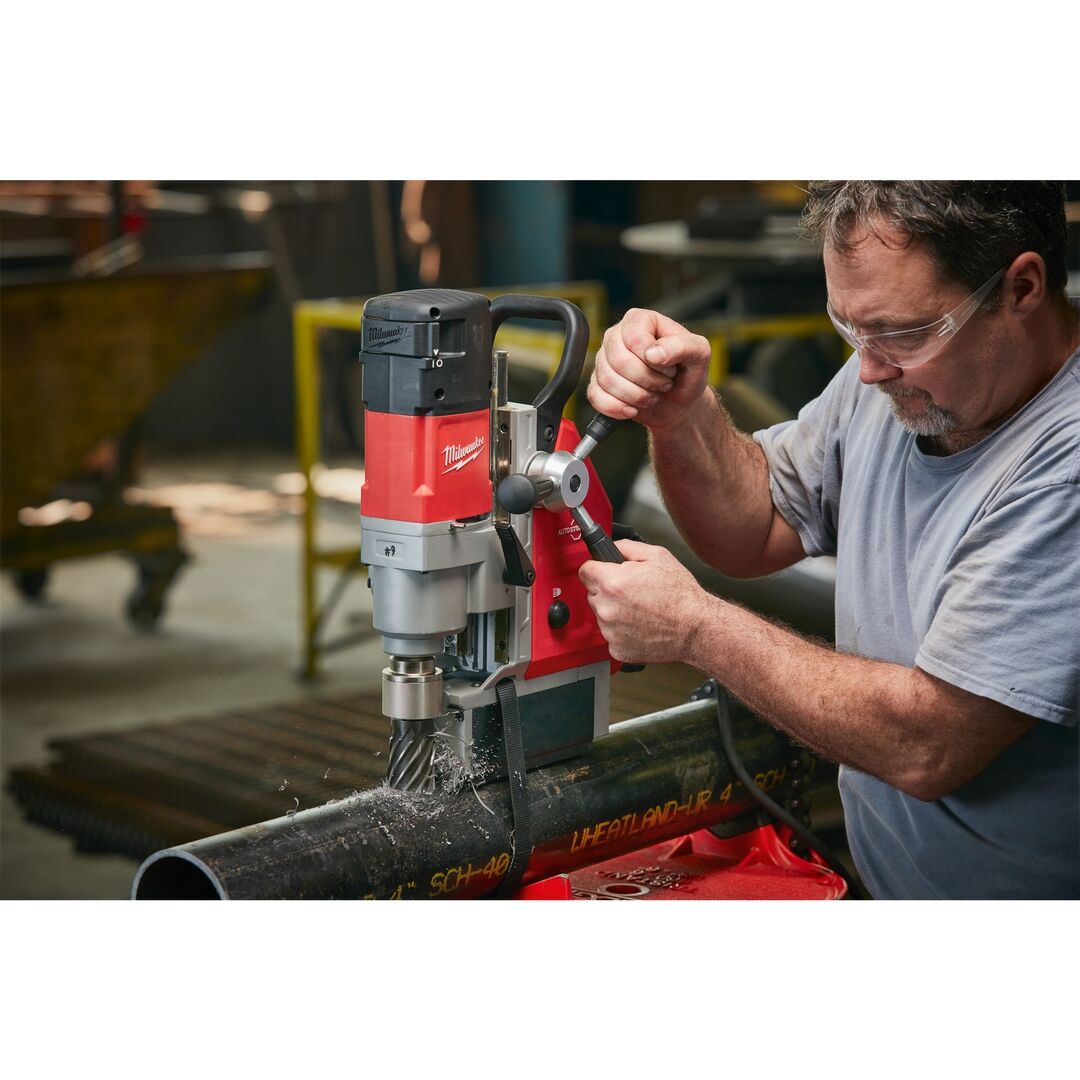 MILWAUKEE Magnetkernobhrmaschine MDP41 im Transportkoffer