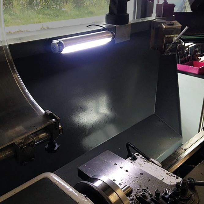 Maschinenleuchte 600lm Nachtwächter 140mm B+B Maschinenleuchte 600lm Nachtwächter 140mm B+B
