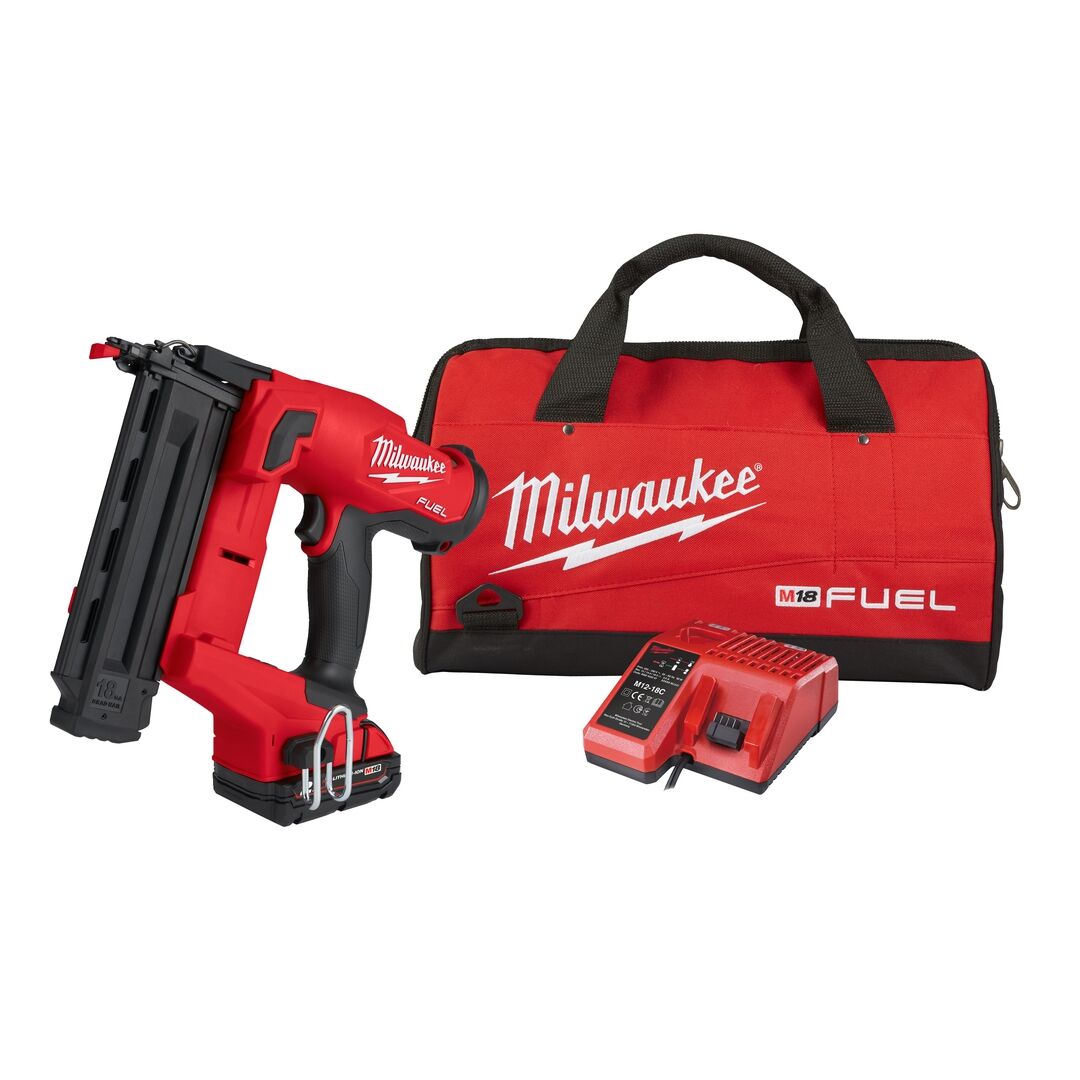 MILWAUKEE Akku-Nagler FUEL M18FN18GS-202X 2x2Ah Ladegerät HD Box