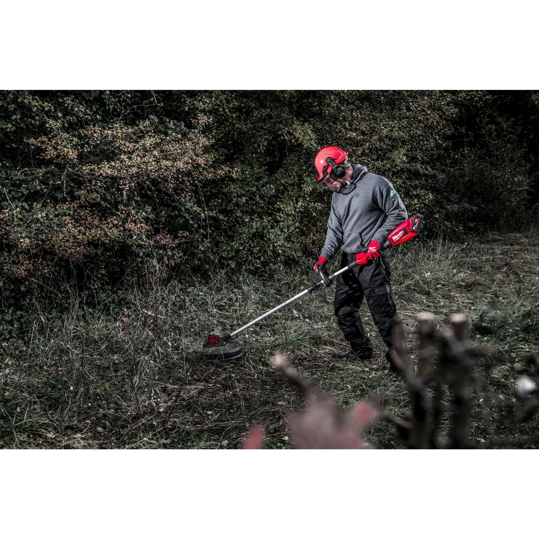 MILWAUKEE Akku-Rasentrimmer M18BLLT-0 Solo, im Karton MILWAUKEE Akku-Rasentrimmer M18BLLT-0 Solo, im Karton