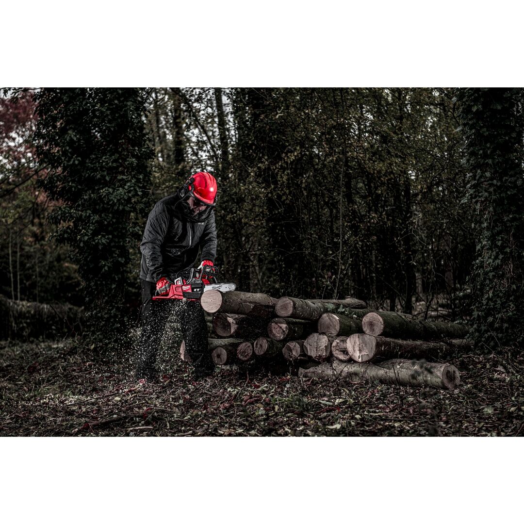 MILWAUKEE Akku-Kettensäge FUEL, 30cm M18FCHSC-0, Solo im Karton MILWAUKEE Akku-Kettensäge FUEL, 30cm M18FCHSC-0, Solo im Karton