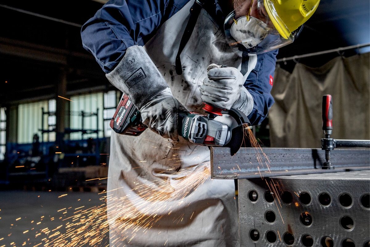 METABO Akku-Winkelschleifer WVB 18 LTX BL 15-125 Quick solo in metaBOX METABO Akku-Winkelschleifer WVB 18 LTX BL 15-125 Quick solo in metaBOX