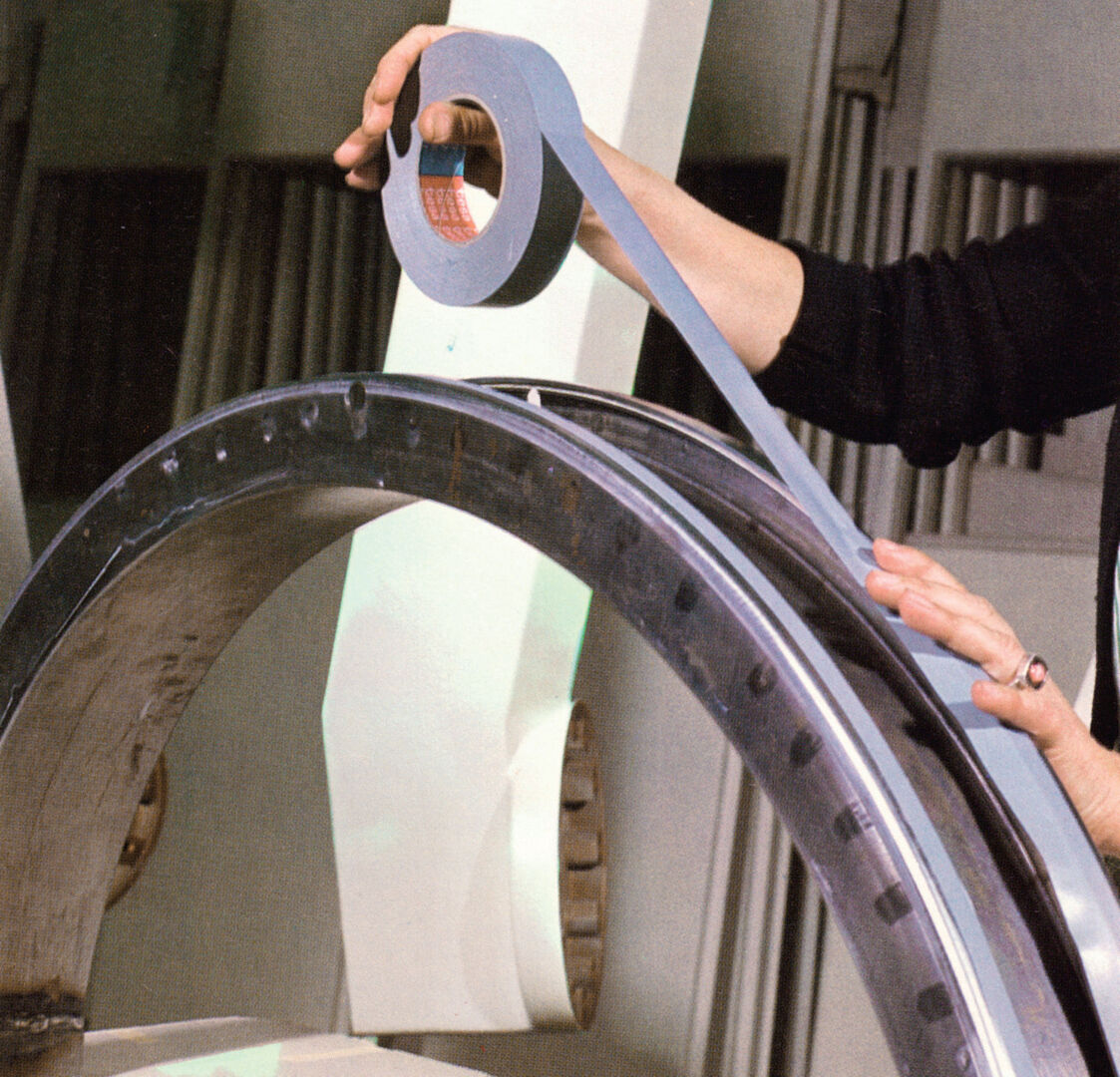 TESA Tesaband 4657 grau 50mx30mm TESA Tesaband 4657 grau 50mx30mm