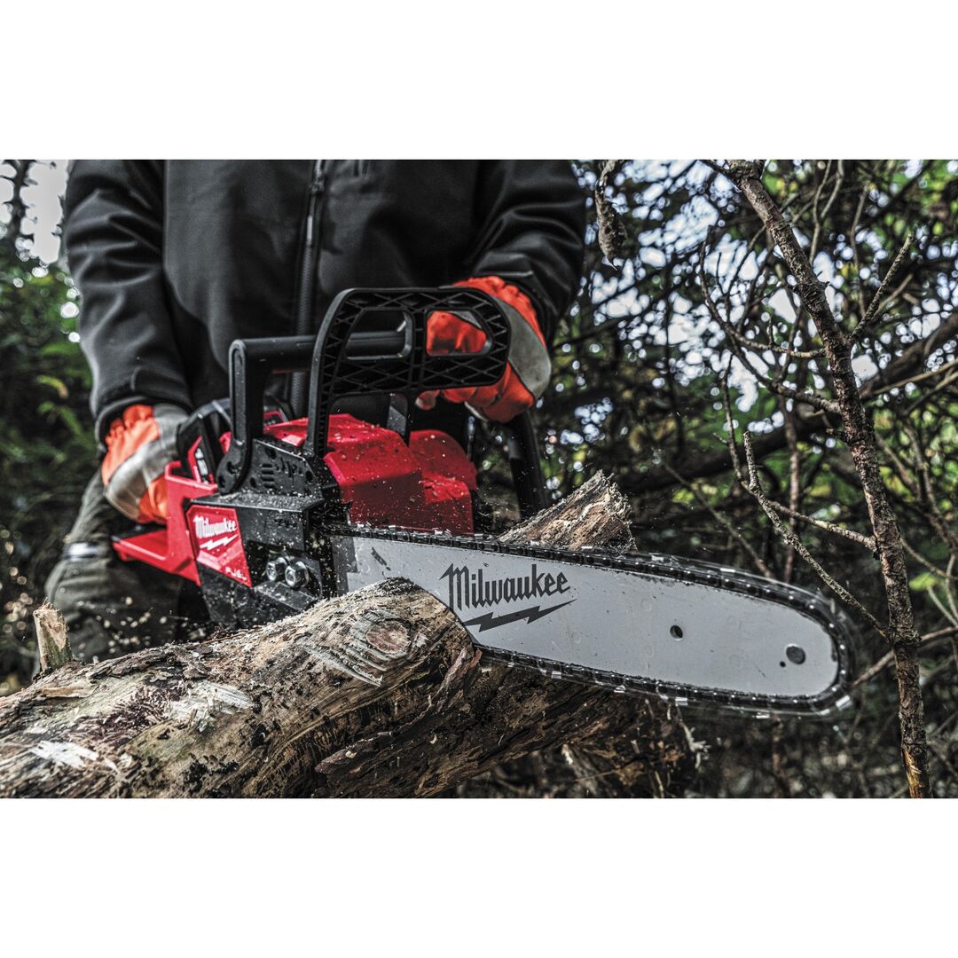 MILWAUKEE Akku-Kettensäge M18 FCHS35-0 M18 FCHS35-0, solo, im Karton MILWAUKEE Akku-Kettensäge M18 FCHS35-0 M18 FCHS35-0, solo, im Karton