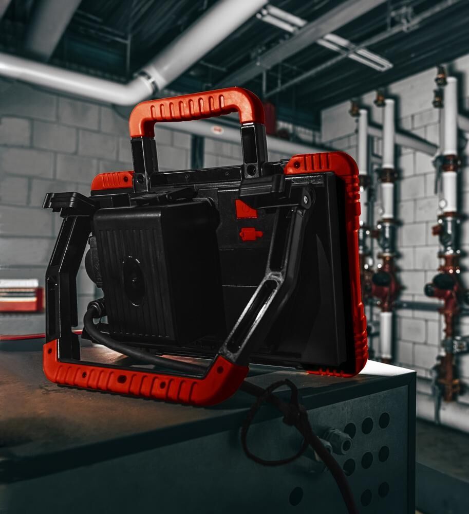 FORMAT Arbeitsleuchte Hybrid Wechselakkusystem 18V FORMAT Arbeitsleuchte Hybrid Wechselakkusystem 18V