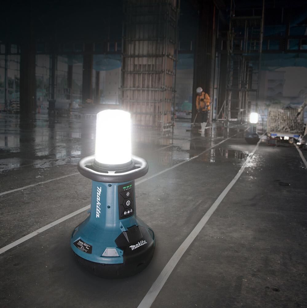 MAKITA Akku-Baustrahler DML810, solo MAKITA Akku-Baustrahler DML810, solo