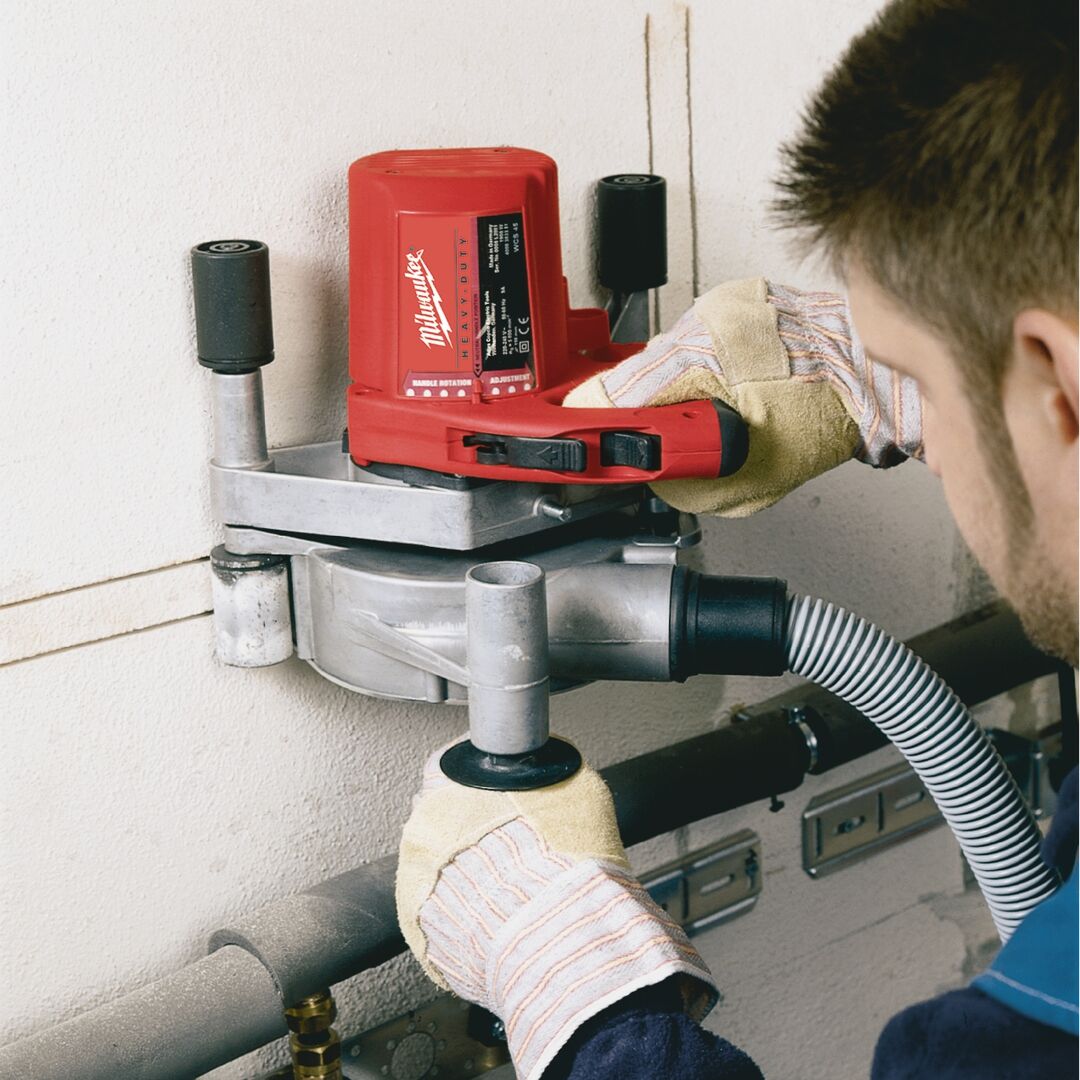 MILWAUKEE Mauernutfräse WCS 45