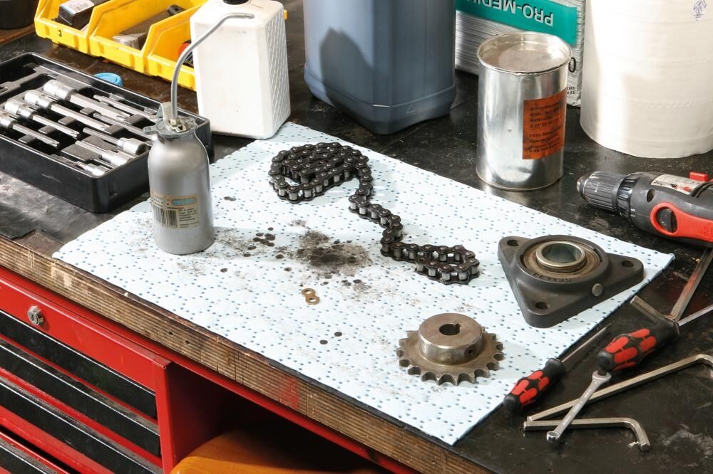 SCHOELLER Öl-Tücher Qualität SM perforierte Tücher 40x50 cm SCHOELLER Öl-Tücher Qualität SM perforierte Tücher 40x50 cm