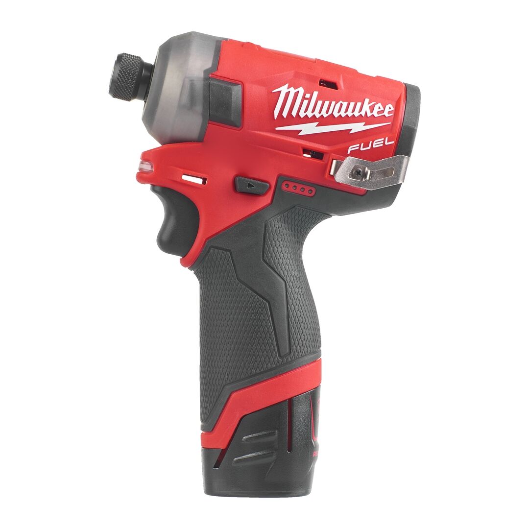 MILWAUKEE Akku-Impulsschrauber FUEL M12FQID-202X, 2x2Ah, Ladegerät, HD Box MILWAUKEE Akku-Impulsschrauber FUEL M12FQID-202X, 2x2Ah, Ladegerät, HD Box