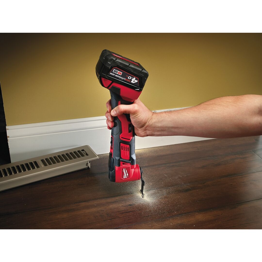 MILWAUKEE Akku-Multitool M18 BMT/4.0 Ah + 2.0 Ah