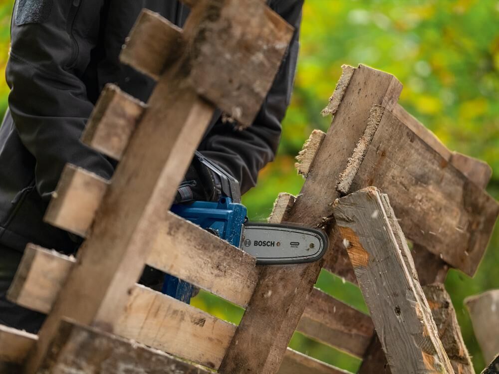 BOSCH Akku-Teleskophochentaster GKE 18V-25 TP (solo)